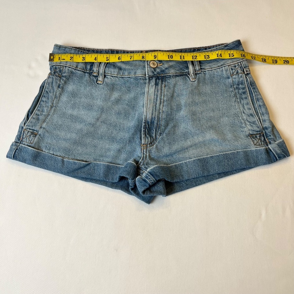WE THE FREE LION HEART DENIM SHORTS LINEN DENIM BLEND - Picture 7 of 14